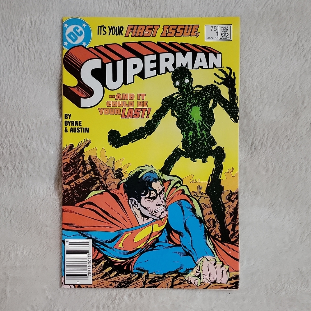 Superman #1 Comic Book - Picture 1 of 12